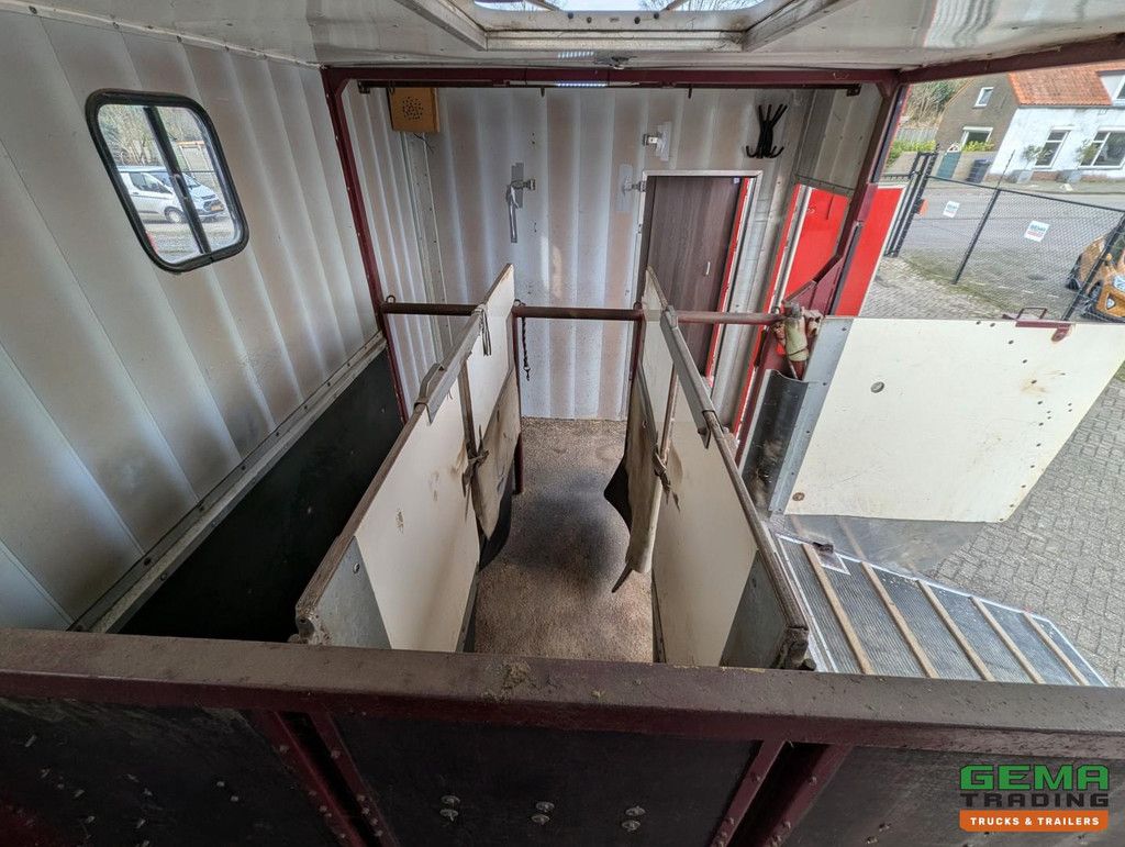 Iveco Tector ML120E24D 4x2 Euro3 DoubleCab – Pferdekutsche 3 Pferde – KleidungZimmer – Hydr. Ladebordwand- TOP!