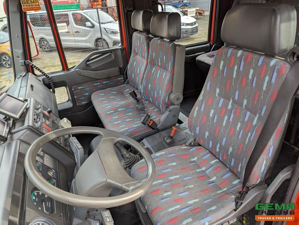 Iveco Tector ML120E24D 4x2 Euro3 DoubleCab – Pferdekutsche 3 Pferde – KleidungZimmer – Hydr. Ladebordwand- TOP!