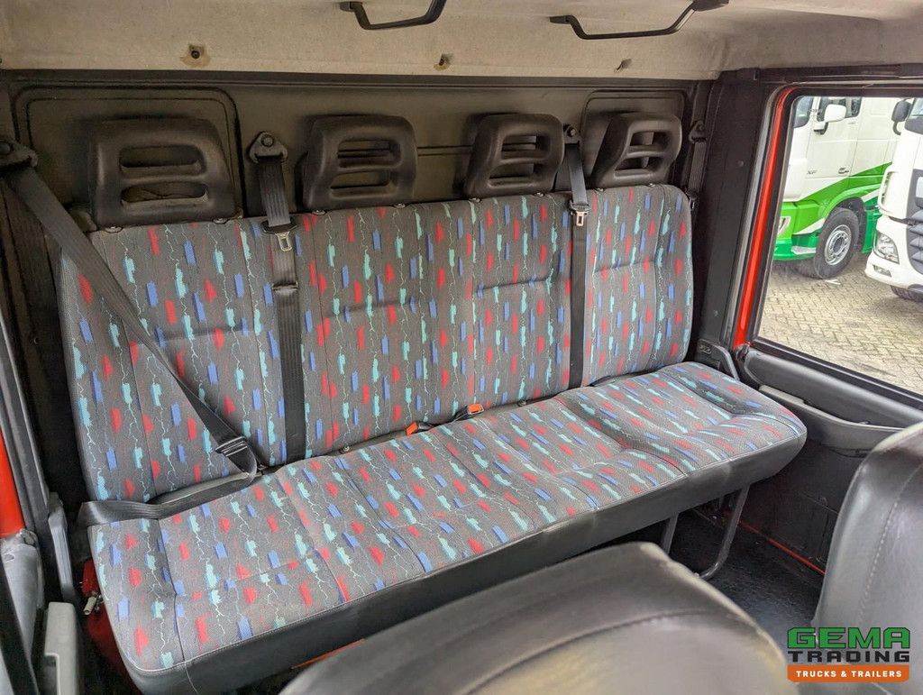 Iveco Tector ML120E24D 4x2 Euro3 DoubleCab – Pferdekutsche 3 Pferde – KleidungZimmer – Hydr. Ladebordwand- TOP!