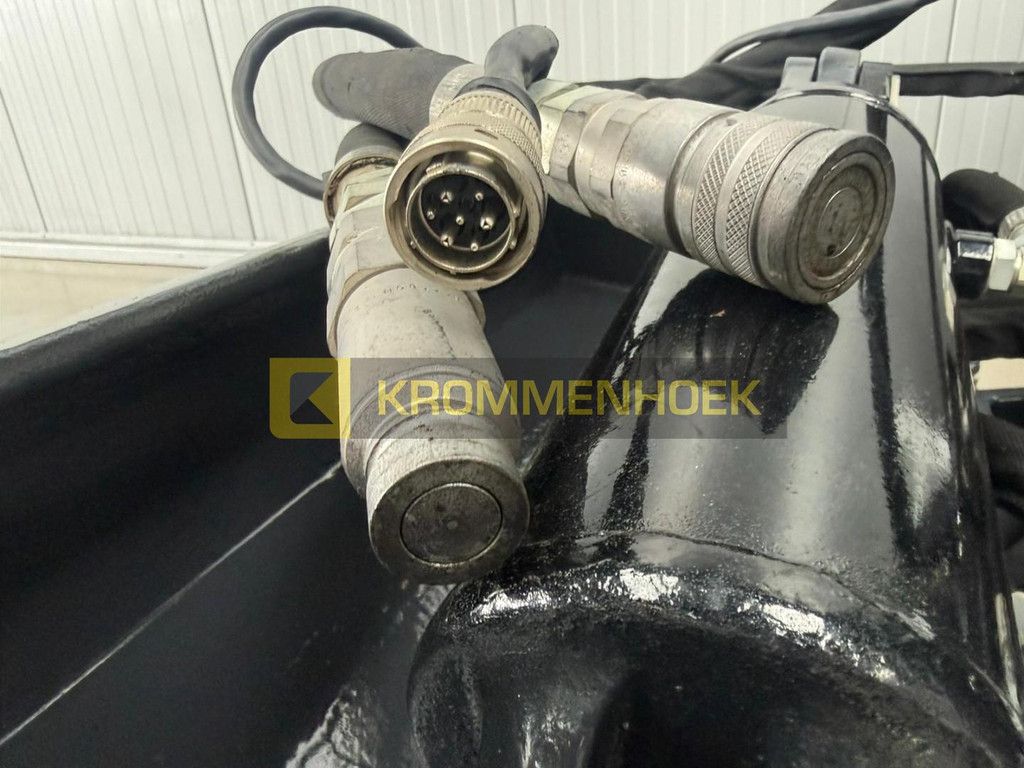 Bobcat 96 Dozer Blade 244 cm 6-Wege Schild KH9586-A