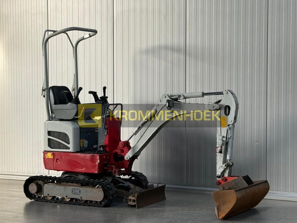 Takeuchi TB 210 R KH9593