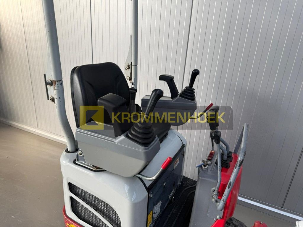 Takeuchi TB 210 R KH9593