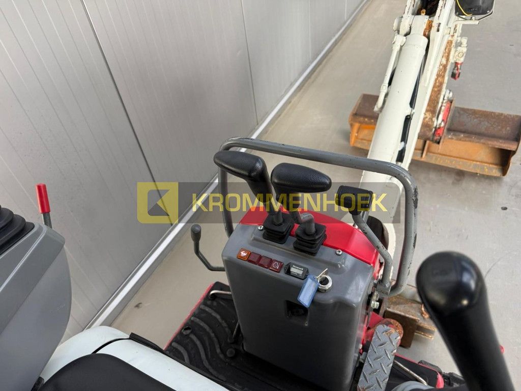 Takeuchi TB 210 R KH9593