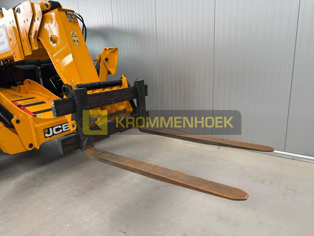 JCB 540V-180 KH9608