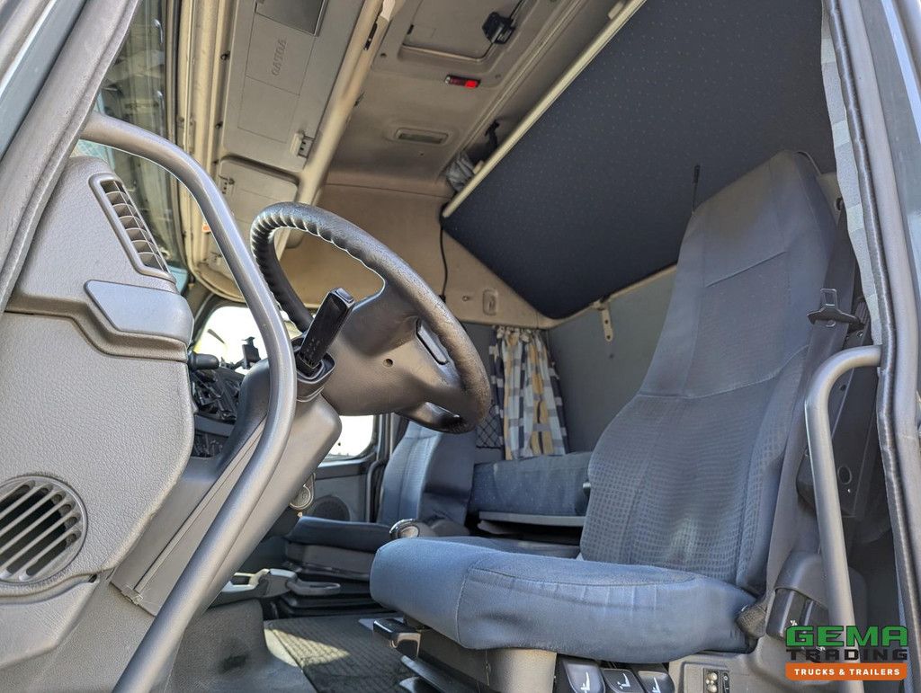 Volvo FH400 6x2 Globetrotter XL Euro5 - XLOW/Mega - Double Tanks - Lifting Plate