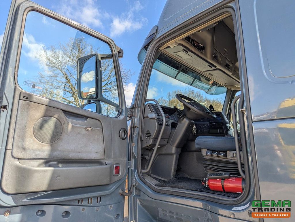 Volvo FH400 6x2 Globetrotter XL Euro5 - XLOW/Mega - Double Tanks - Lifting Plate