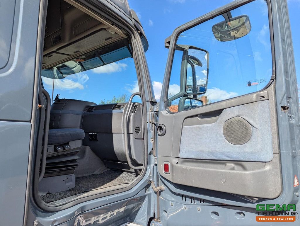 Volvo FH400 6x2 Globetrotter XL Euro5 - XLOW/Mega - Double Tanks - Lifting Plate