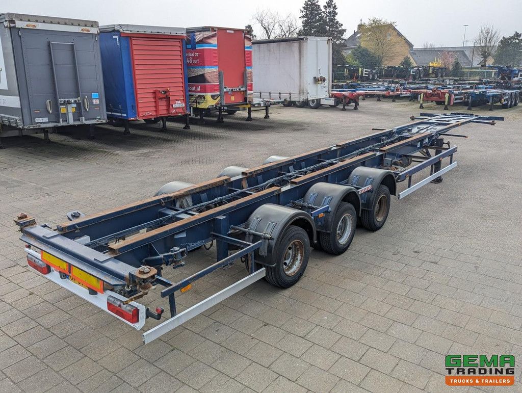 Renders RMOC 12 27CC 3-Achsen-BPW – Doppelbereifung – Trommelbremsen – 40 Fuß – Sattelhöhe 105 cm