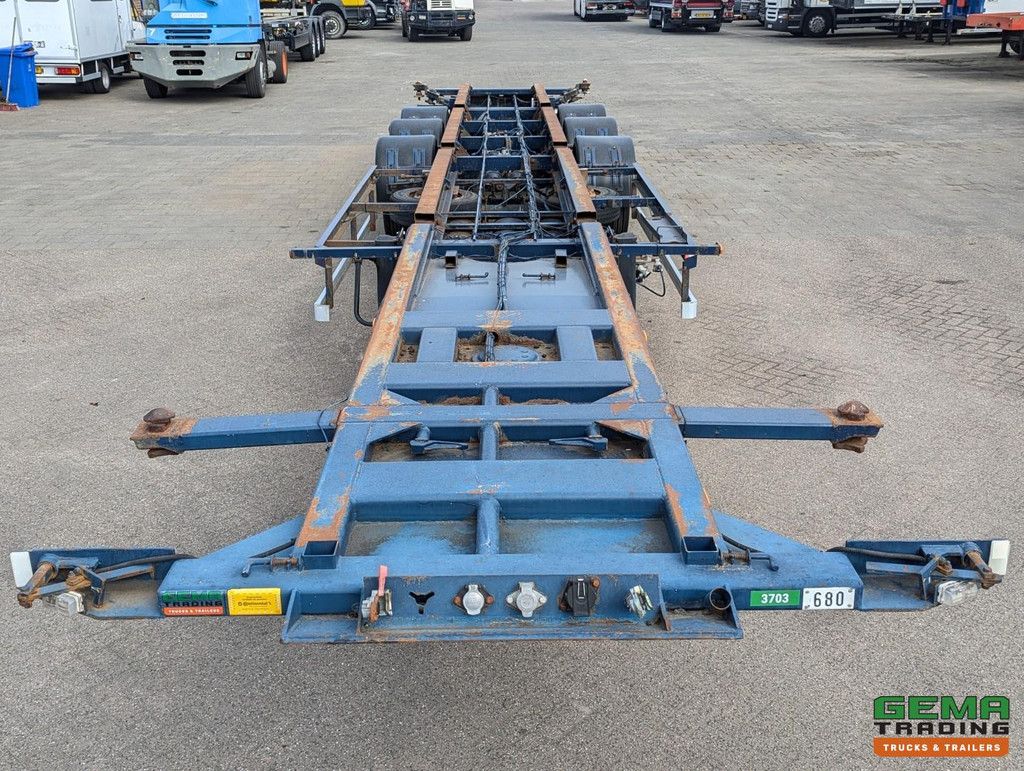 Renders RMOC 12 27CC 3-Achsen-BPW – Doppelbereifung – Trommelbremsen – 40 Fuß – Sattelhöhe 105 cm