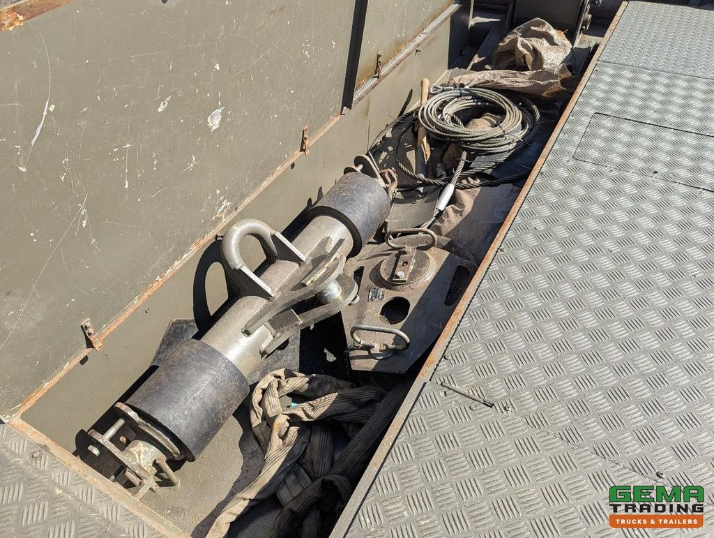 OAF 32.281 6x6 - WSK - Palfinger PK30000T - Hub reduction - 2 Winches - 59,000KM - LikeNEW