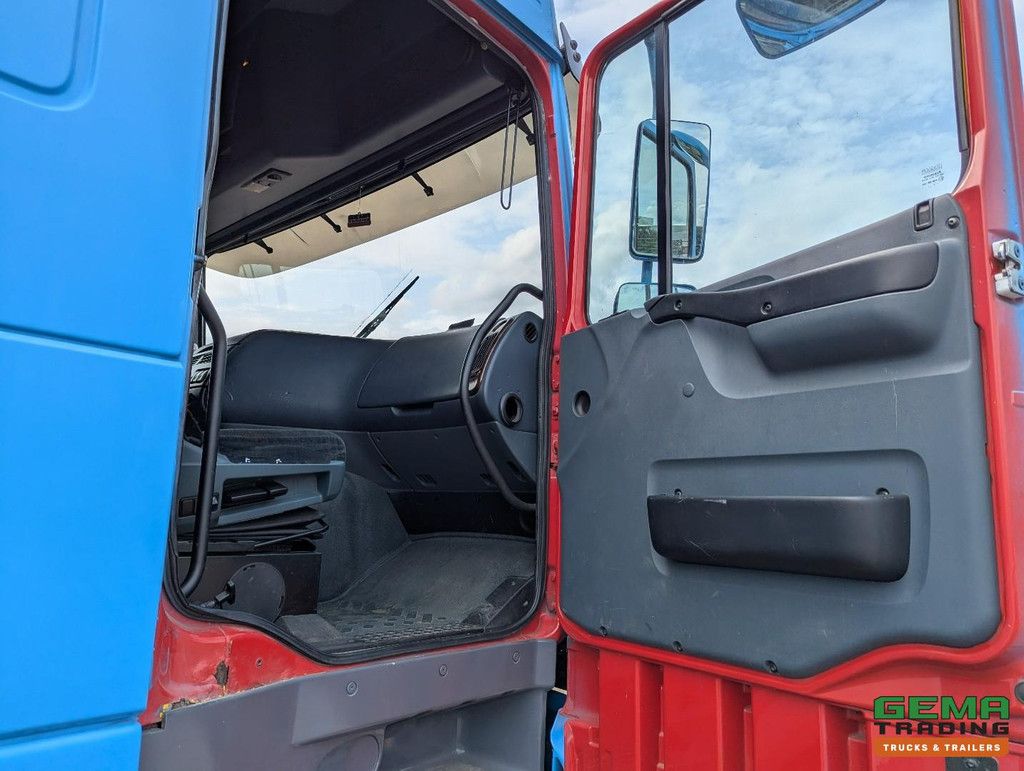 DAF XF95.430 4x2 Spacecab Euro2 - Retarder - Closed box 7.7m - Manual transmission - Catch jaw