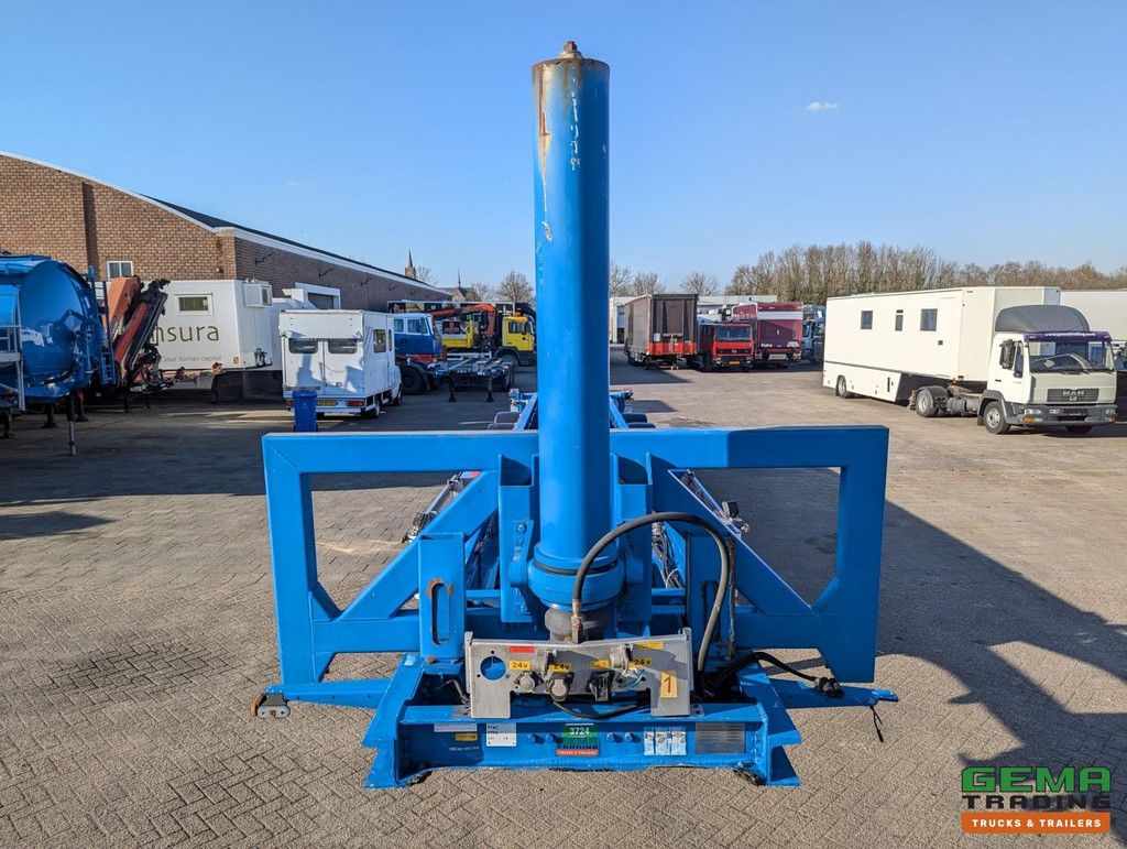 Van Hool 3C0017 40FT Tipper Chassis - Aluminum Chassis - 5060KG - Hose Tubes - 88,000km!