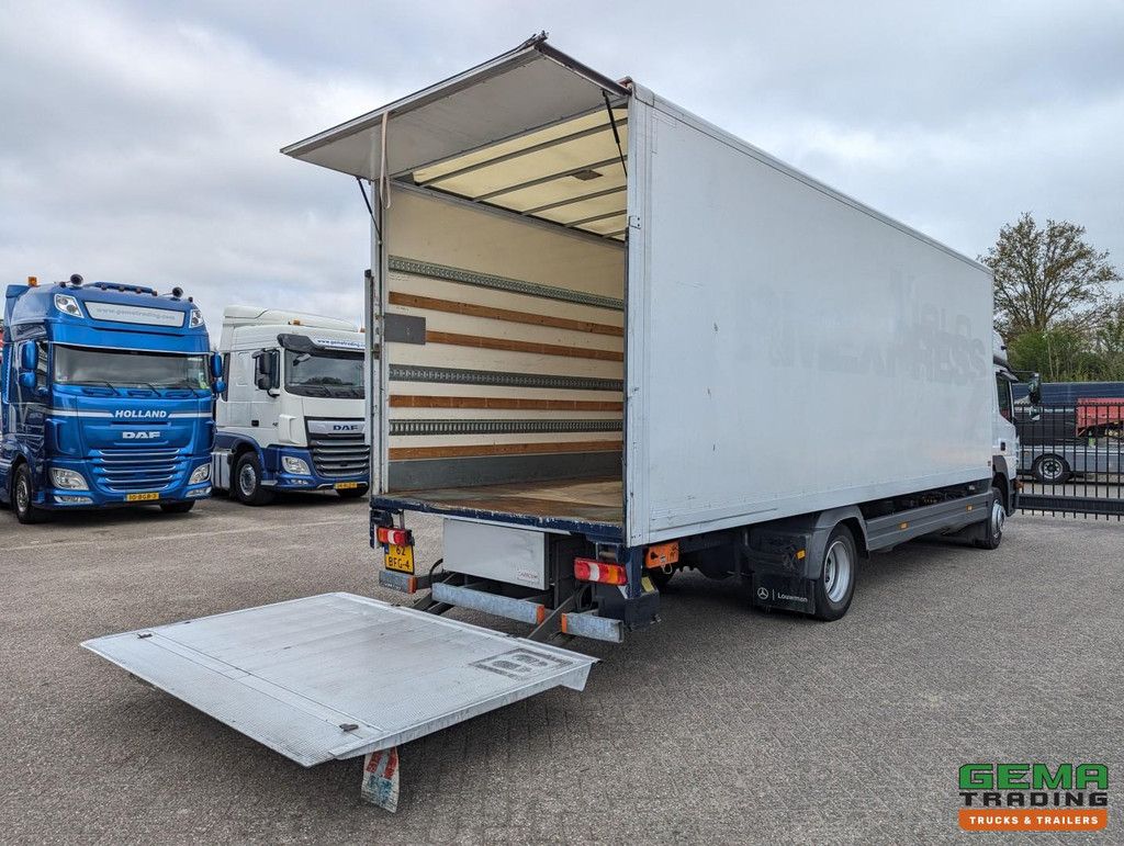 Mercedes-Benz Atego 1321 4x2 Sleeping Cab Euro6A - Closed Body 7.58m + Tail Lift 1500kg 10/2025APK