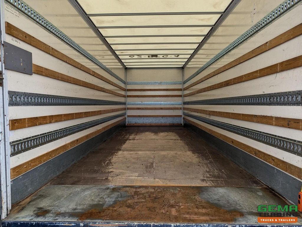 Mercedes-Benz Atego 1321 4x2 Sleeping Cab Euro6A - Closed Body 7.58m + Tail Lift 1500kg 10/2025APK