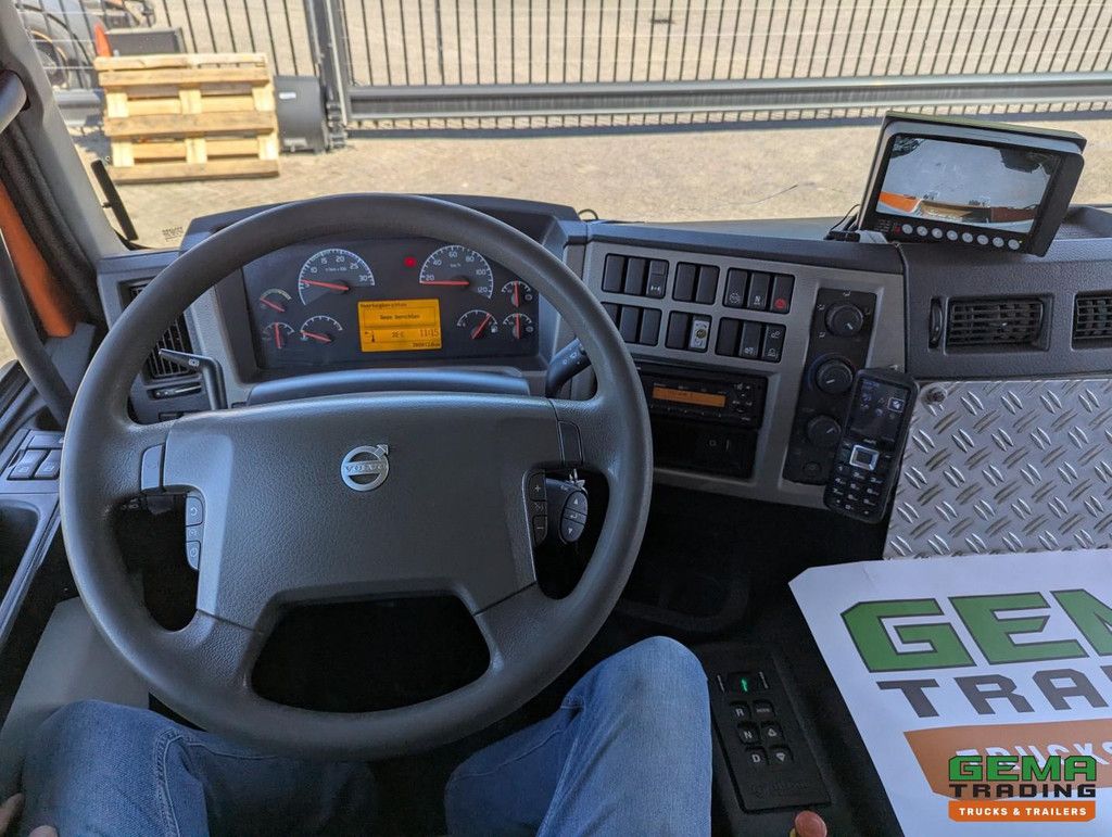 Volvo FE 300 EEV 6x2/4 Daycab Euro5 EEV K - Zoeller Ekopres Medium XL - 10/2025TUV