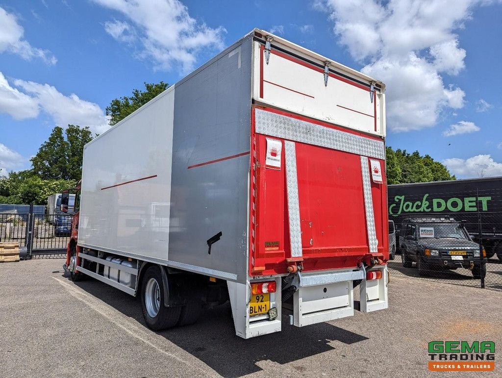 Mercedes-Benz Antos 2027 4x2 Daycab Euro6C – Geschlossener Kasten 7,6 m – Hebebühne 2000 kg – 11/2025 TÜV