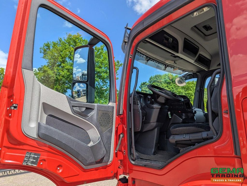 Mercedes-Benz Antos 2027 4x2 Daycab Euro6C – Geschlossener Kasten 7,6 m – Hebebühne 2000 kg – 11/2025 TÜV