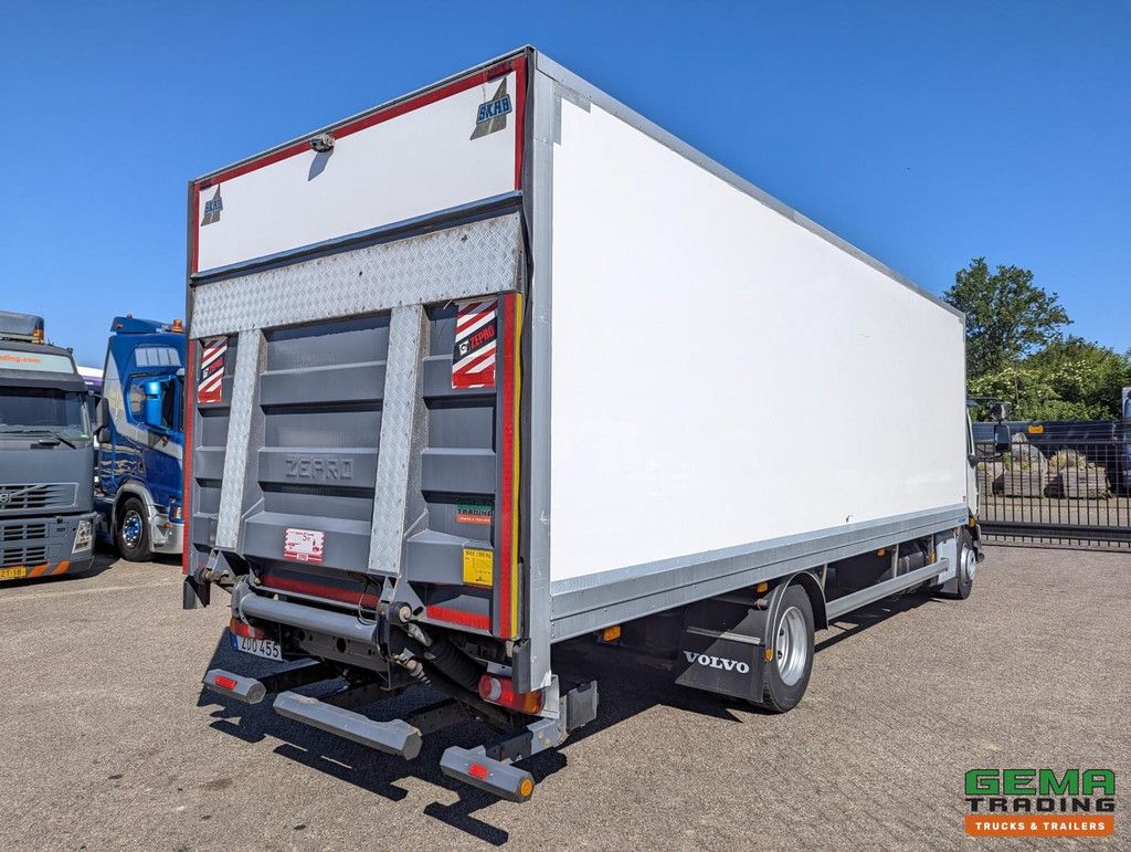 Volvo FL240 4x2 Daycab Euro6 – 12T - Geschlossene/isolierte Box 7,5 m – Boxheizung – Hebebühne 1500 kg – Kamera