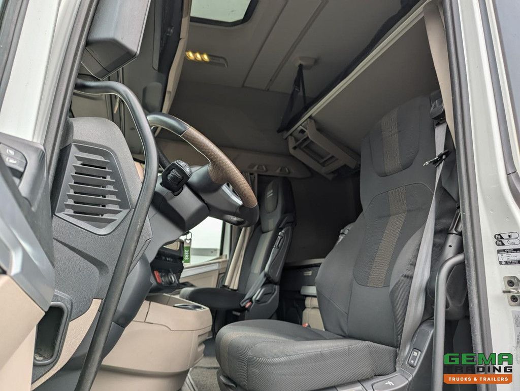 DAF XG+ 4x2 Euro6E - MEGA/Lowdeck - Retarder - Double tanks - MirrorCam - 3 DVS StarRating