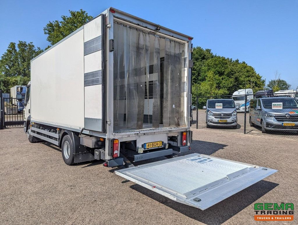 DAF LF 210 FA 4x2 Slaapcab Euro6 - Koelbak 5.5M + Konvekta/Solar-Koeler + Laadklep 1500KG - Zijdeur - 08/2025 APK