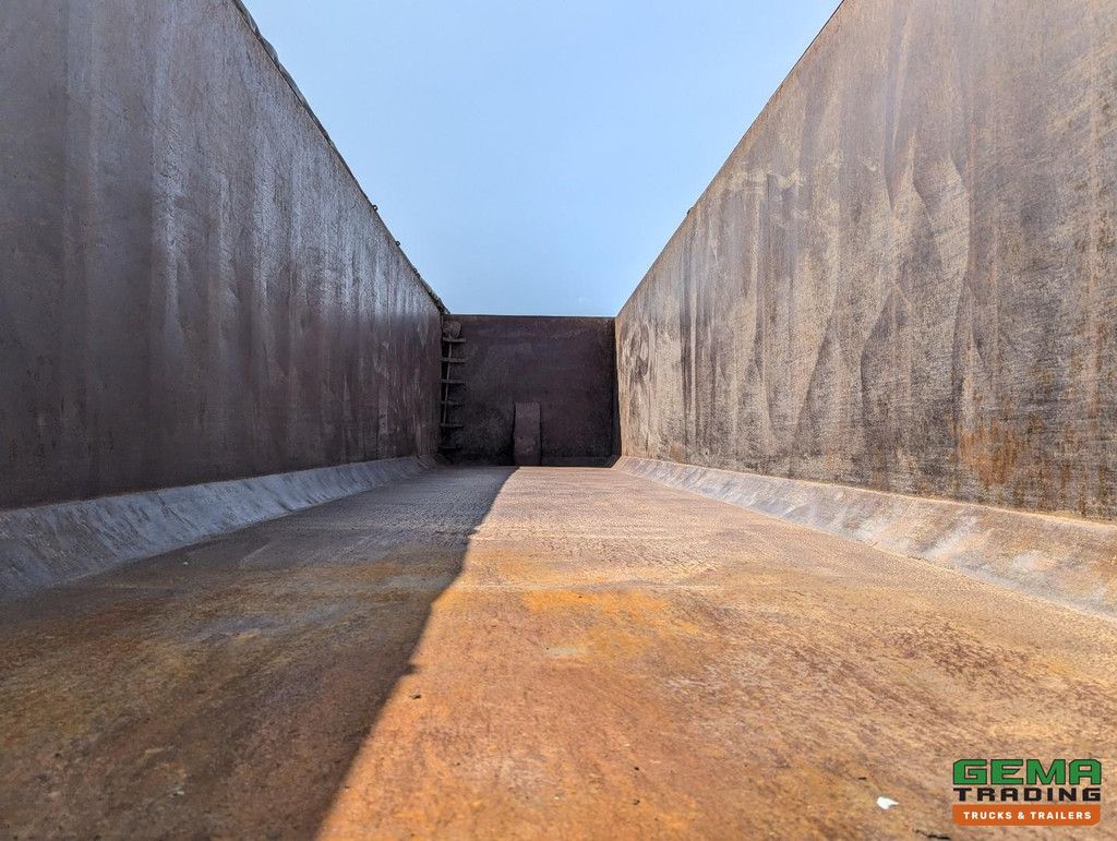 OVA 38OK911 3-Axles - Tipper 46m³ - Steel/Alu - Drum brakes - Trailing Axle - 12/2025 MOT