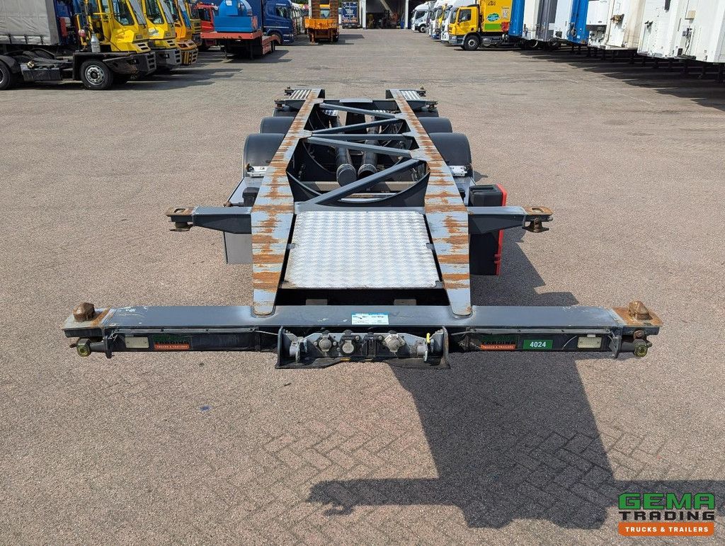 Van Hool A3C002 3-Axle BPW - 20 30FT TANK/SWAP - 3490KG - Container Chassis - ADR - Disc brakes - 01/2026 MOT