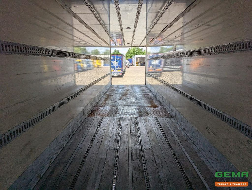 Van Hool 3B2014 3-Axles BPW - Steering Axle - Closed Body - Galvanized - 12/2025 MOT