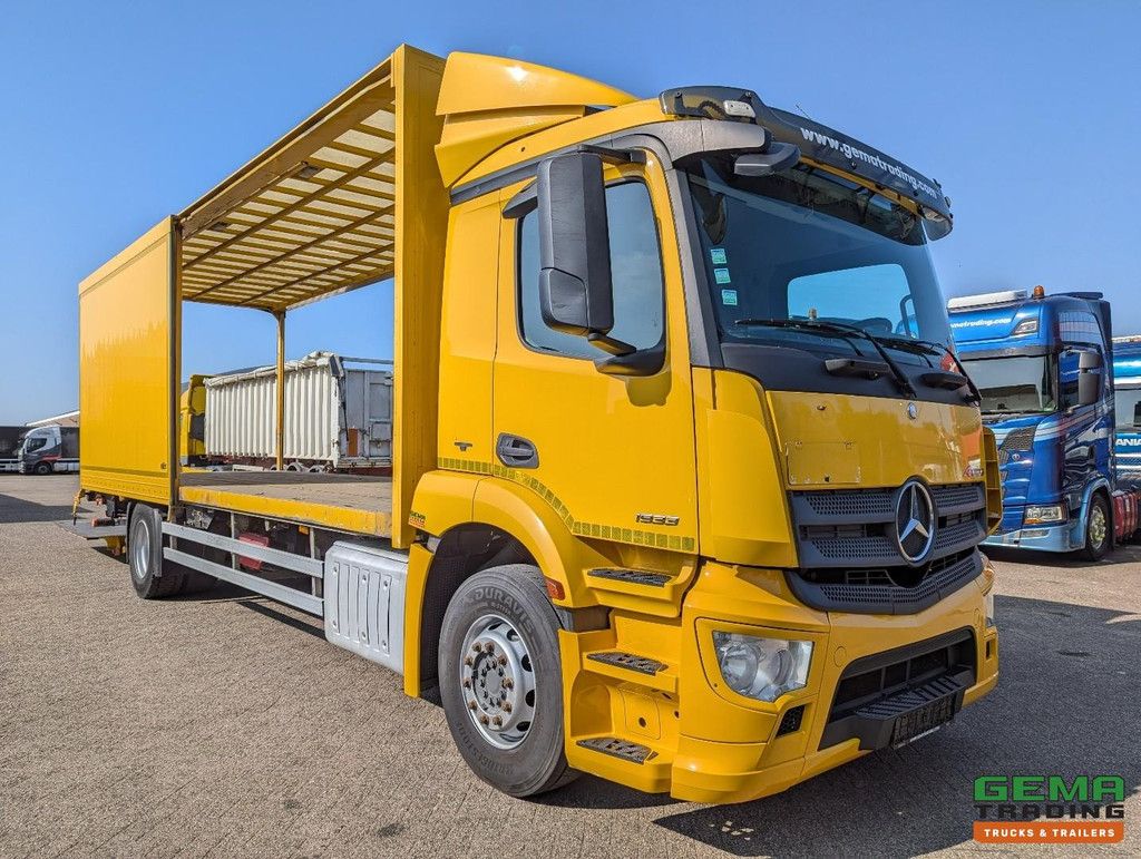 Mercedes-Benz Antos 1933 4x2 Daycab Euro6 – Geschlossener Kasten 8,9 m – Schiebetüren – Ladebordwand 2000 kg – Fangmaul