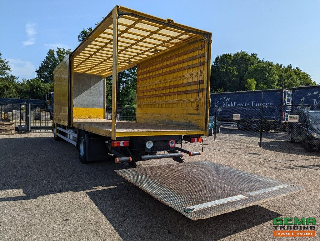 Mercedes-Benz Antos 1933 4x2 Daycab Euro6 – Geschlossener Kasten 8,9 m – Schiebetüren – Ladebordwand 2000 kg – Fangmaul