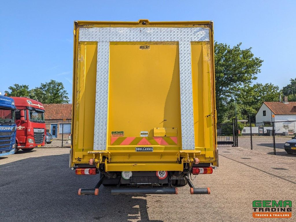 Mercedes-Benz Antos 1933 4x2 Daycab Euro6 – Geschlossener Kasten 8,9 m – Schiebetüren – Ladebordwand 2000 kg – Fangmaul