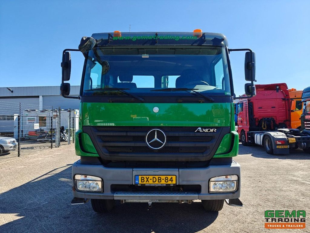 Mercedes-Benz AXOR 1829 AK 4x4 Dagcab Euro5 - Kipper + Terex 105.2 - RadioGrafisch - NaafReductie