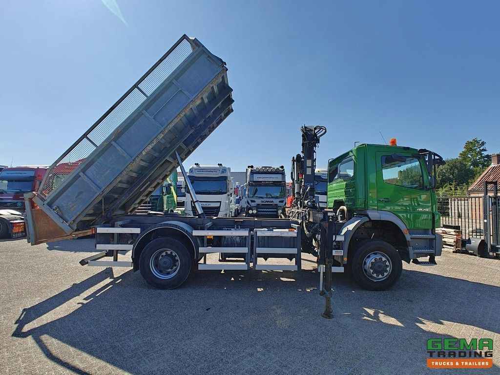 Mercedes-Benz AXOR 1829 AK 4x4 Dagcab Euro5 - Kipper + Terex 105.2 - RadioGrafisch - NaafReductie