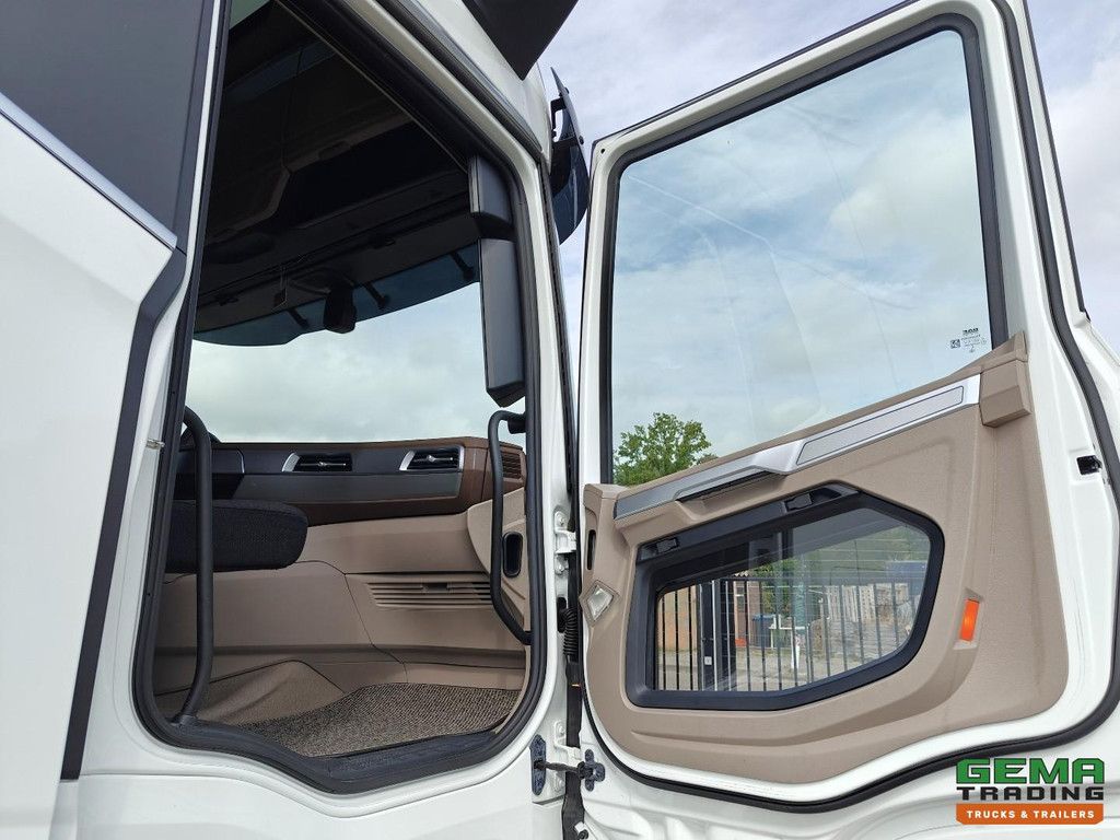 DAF XG+ 4x2 Euro6E – MEGA/Lowdeck – Retarder – Doppeltanks – MirrorCam – 306.000 km!