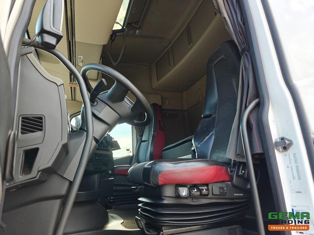 Volvo FH460 4x2 Globetrotter Euro6C - Hydraulics - Weighing System - Navigation - SMARTtachoV2