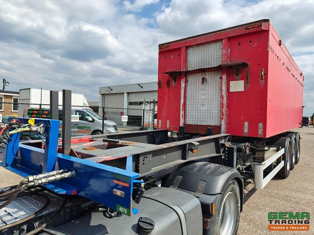 Renders 12.27NA 3-axle BPW - Steep Loader - Cable System 30T - Tipper - Aluminum Container 33m³ - Wireless Remote Control