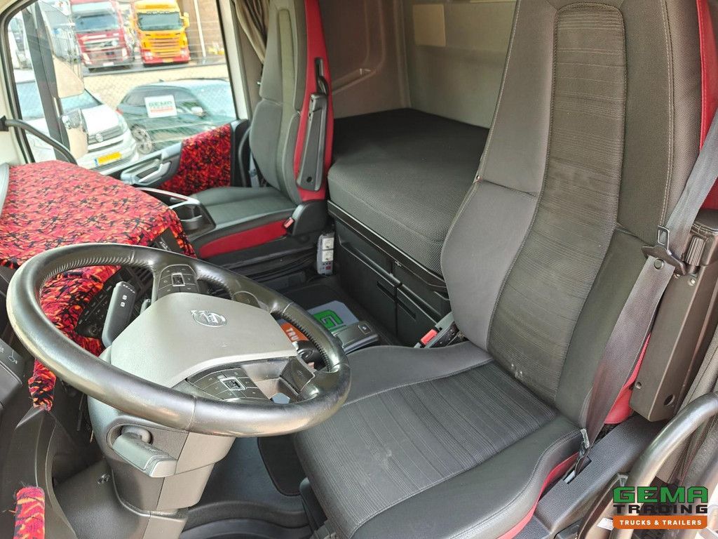 Volvo FH460 4x2 Globetrotter Euro6 - Hydrauliek + LambrechtCompressor - 04/2026 APK