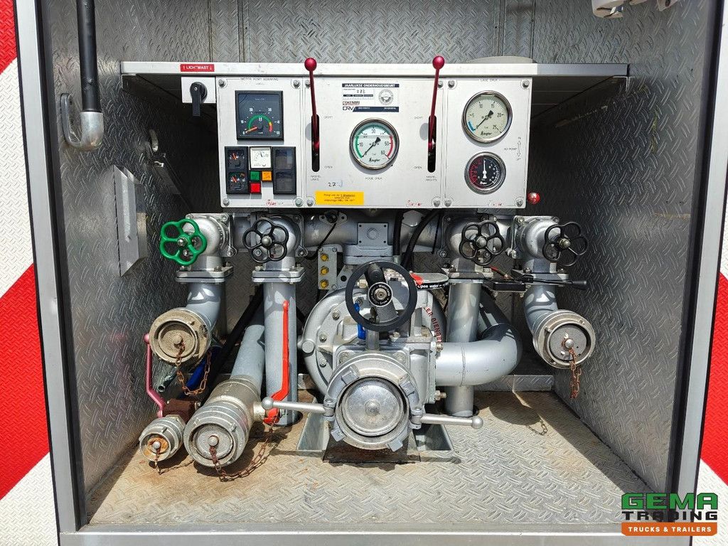 Mercedes-Benz 1124 AF 4x4 Double Cab 6-Cylinder - 8 Pers - Ziegler TS - Tanker TS09 LD2.800 HD265 T2.000 S40 - 04/2026 MOT