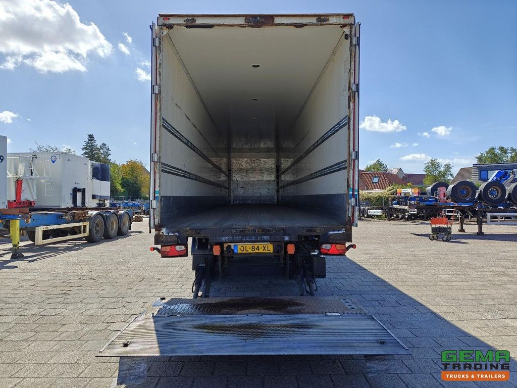 System Trailers GS PRS 18 2-axle SAF - Lift axle and steering axle - Disc brakes - Closed body - Tail lift 2000 kg