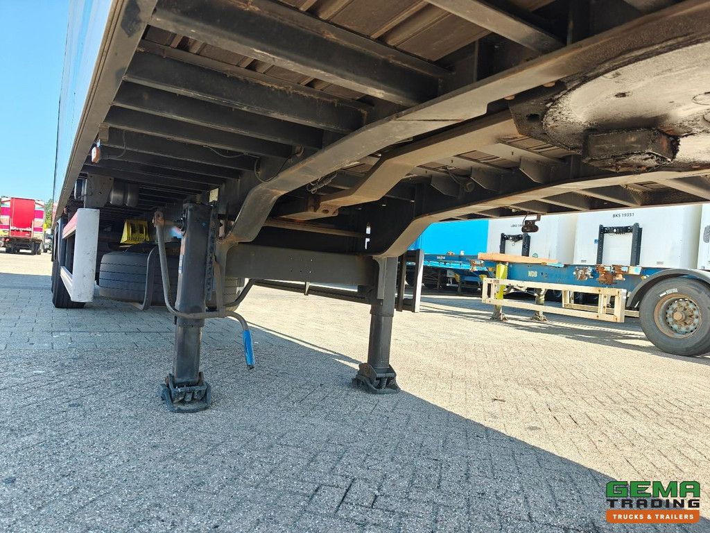 System Trailers GS PRS 18 2-axle SAF - Lift axle and steering axle - Disc brakes - Closed body - Tail lift 2000 kg