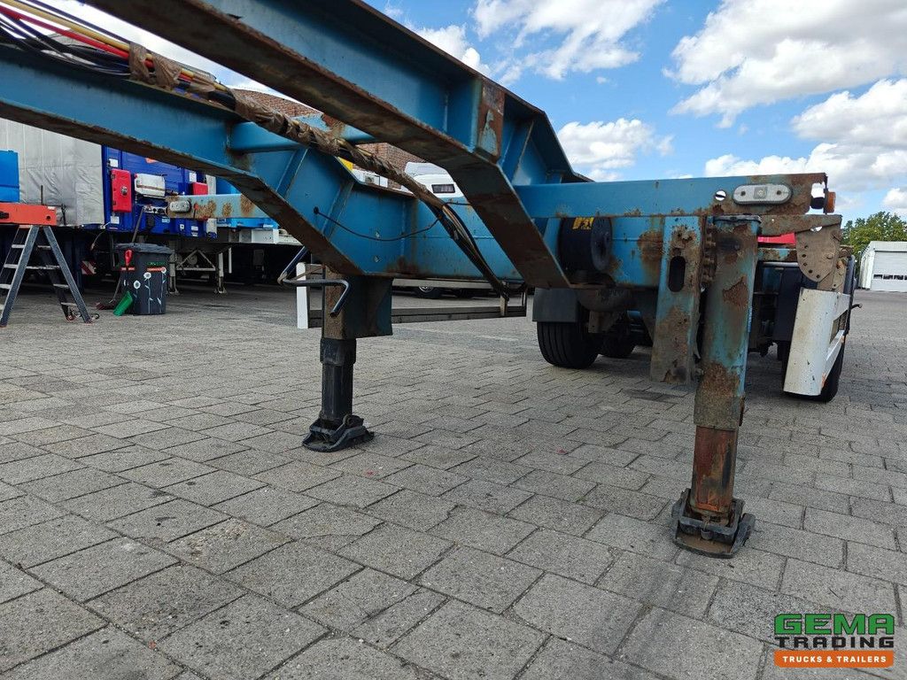 Pacton T3-007 3-Axle SAF - Drum Brakes - Lift Axle - Fixed - All Connections - 4700KG