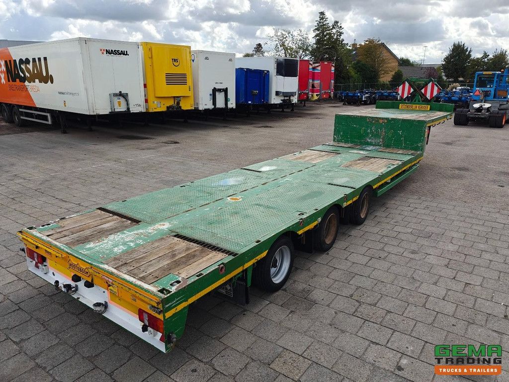 Nooteboom MCO-42-03V/L Semi-Low Loader 12.4m - 3 Axles Forced Steering - Remote Control - Extendable 5.8m - Stake Pots - Twistlocks - 07/2026 MOT