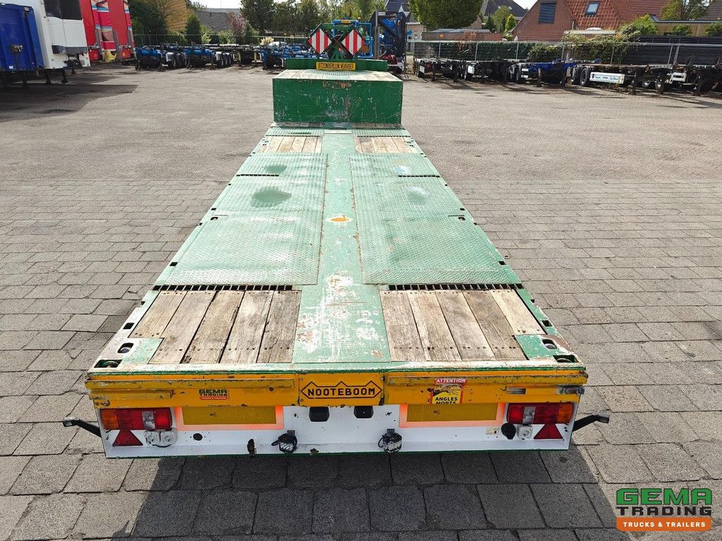 Nooteboom MCO-42-03V/L Semi-Low Loader 12.4m - 3 Axles Forced Steering - Remote Control - Extendable 5.8m - Stake Pots - Twistlocks - 07/2026 MOT