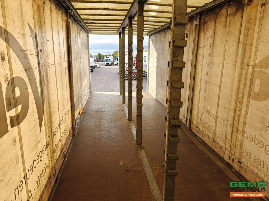 Iveco Eurocargo 120E22 Daycab Euro 5 - Manual transmission - 8.6m sliding tarpaulin - Fully leaf sprung - SMARTTacho V2