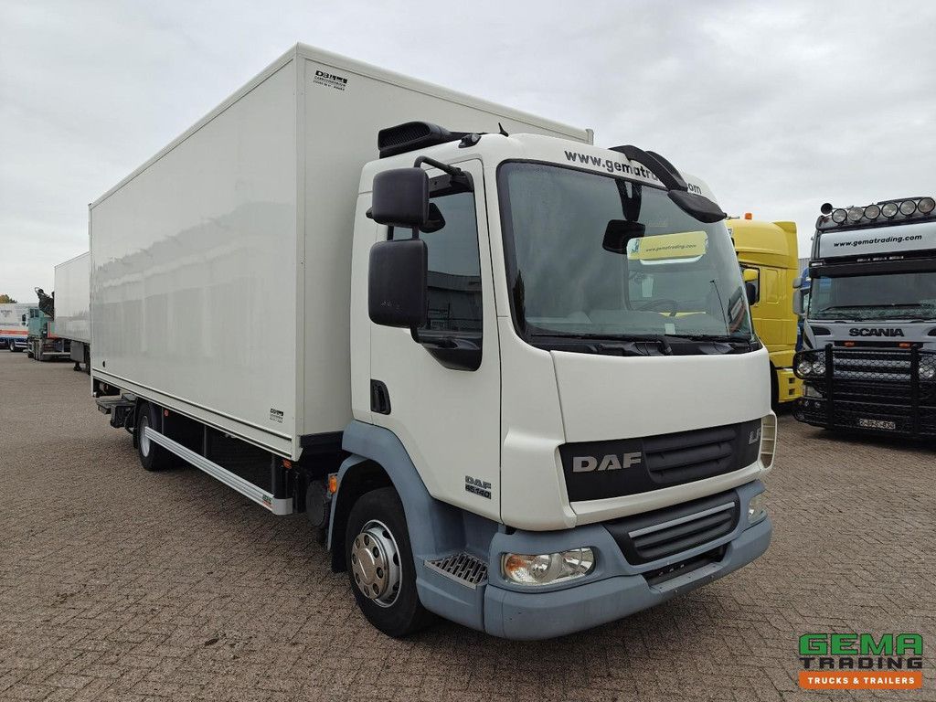 DAF FA LF45.140 4x2 Daycab Euro4 – 12T – Schiebeplane/Geschlossene Box 6,9m + Hebebühne 1500kg – 66.000km Original! – Schaltgetriebe