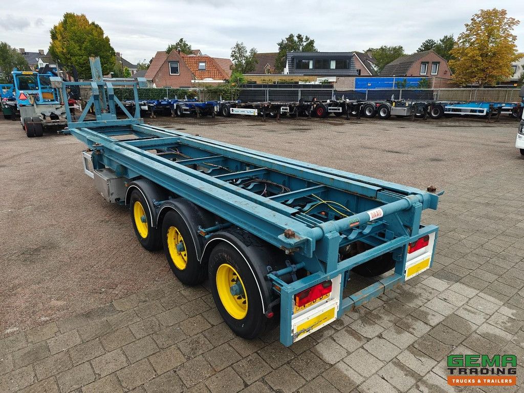 Renders ROC 12.27 CCE 3-Achsen BPW - 20/30FT Kipper-Chassis - Elektrische Kippeinheit - Trommelbremsen - Liftachse -
