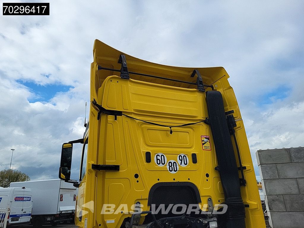 Mercedes Actros 1843 4X2 StreamSpace