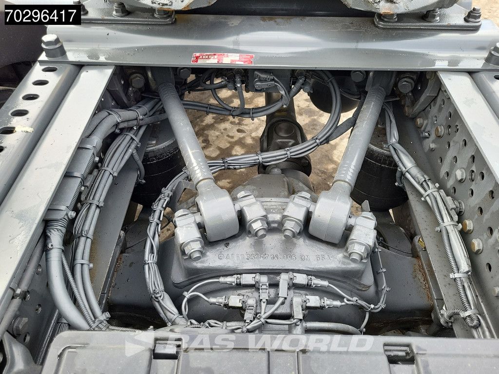Mercedes Actros 1843 4X2 StreamSpace