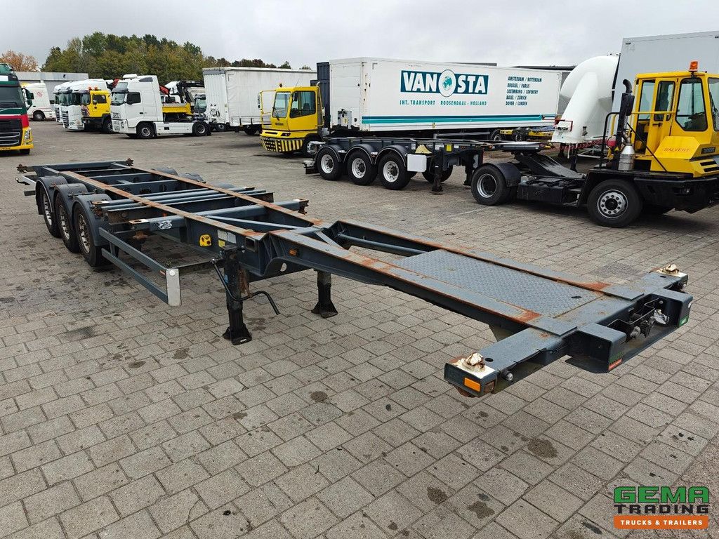 Schmitz SCF 24 G 3-Assen MB - LiftAs - Schijfremmen - Vast Chassis - 2x20FT 1x30FT 40FT aansluiting