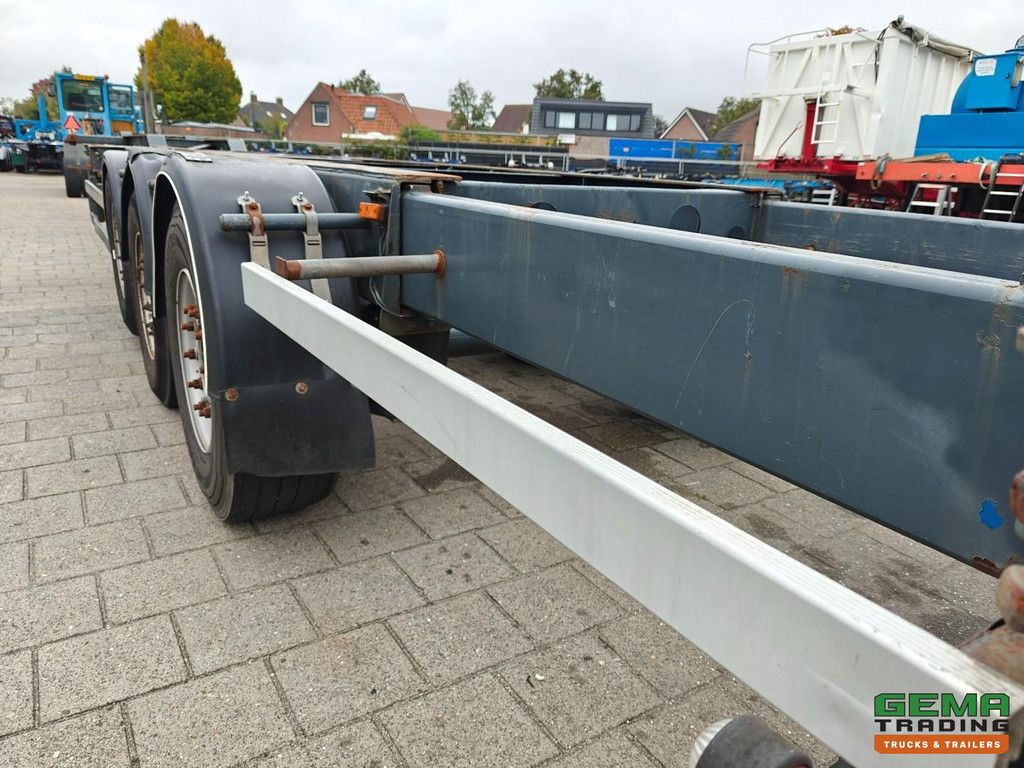 Schmitz SCF 24 G 3-Assen MB - LiftAs - Schijfremmen - Vast Chassis - 2x20FT 1x30FT 40FT aansluiting