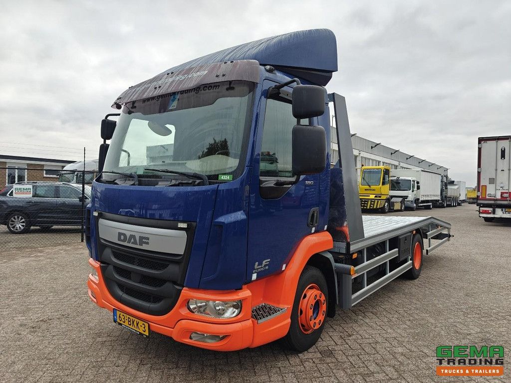 DAF LF 180 FA 4x2 Daycab Euro6C – Laderampe/Maschinentransporter 5,3m + Seilwinde 5900kg – Anhängerkupplung – TÜV 09/2026 – Neubau!